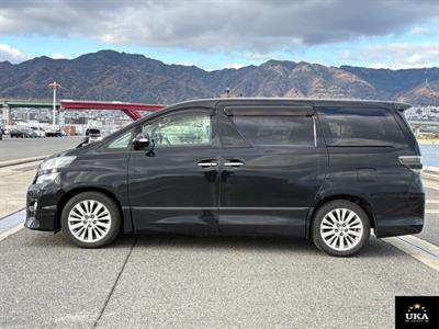 2013 Toyota Vellfire - Thumbnail