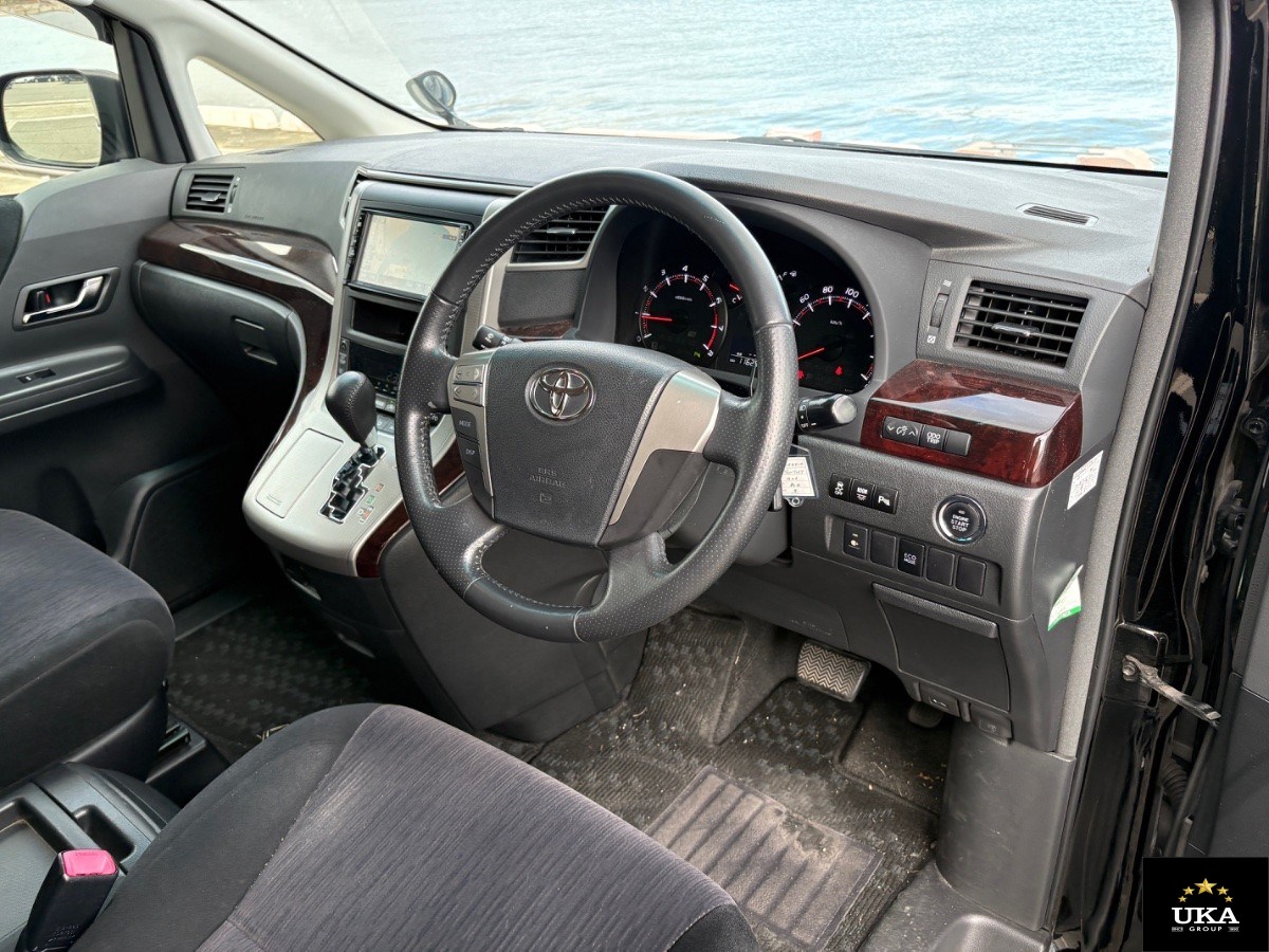 2013 Toyota Vellfire