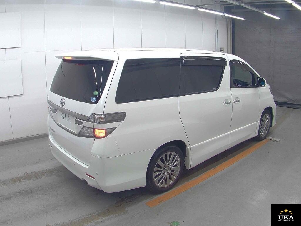 2013 Toyota Vellfire