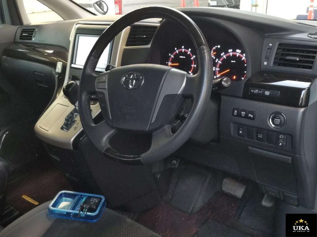 2013 Toyota Vellfire