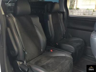 2013 Toyota Vellfire - Thumbnail
