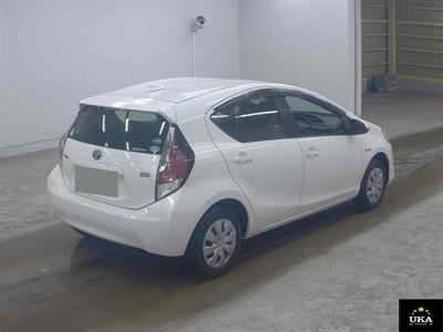 2015 Toyota Aqua - Thumbnail