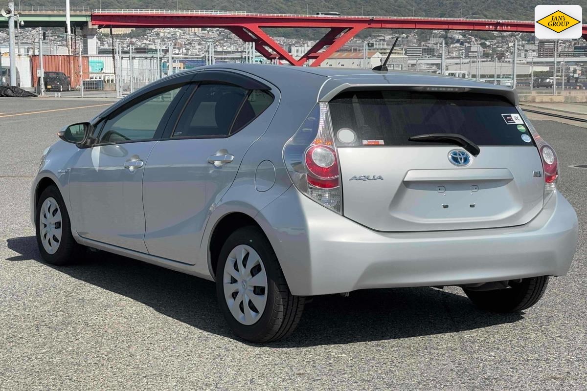 2013 Toyota Aqua
