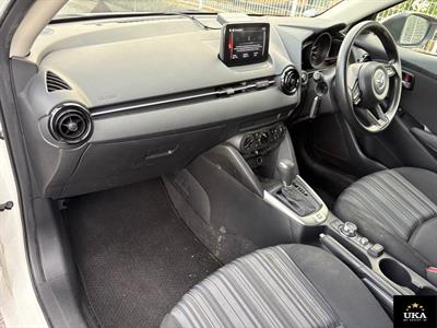 2020 Mazda 2 - Thumbnail