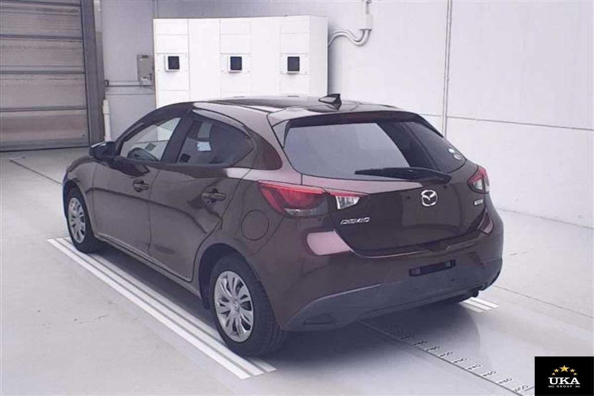 2017 Mazda Demio
