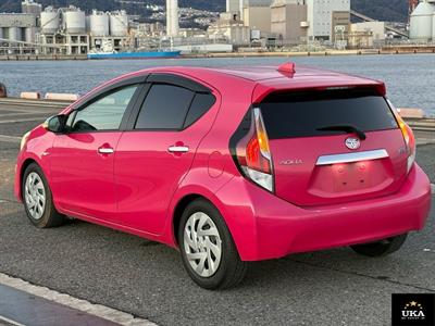 2016 Toyota Aqua - Thumbnail