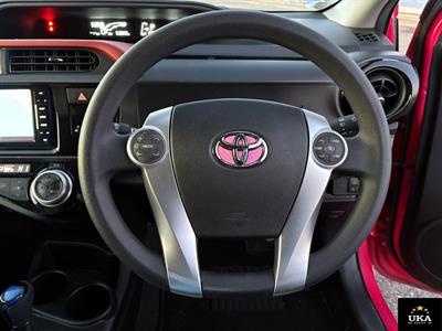 2016 Toyota Aqua - Thumbnail