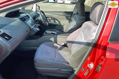 2013 Toyota Prius - Thumbnail