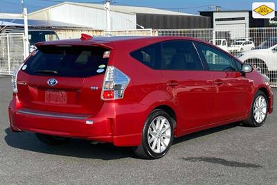 2013 Toyota Prius - Thumbnail