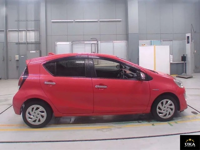 2016 Toyota Aqua
