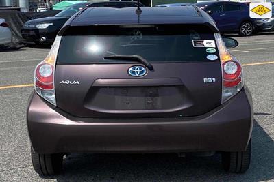 2014 Toyota Aqua - Thumbnail