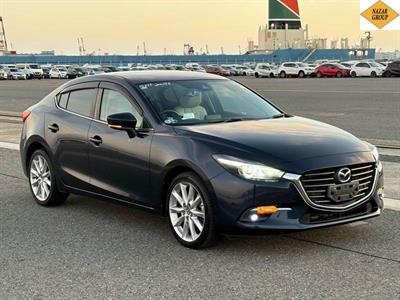 2016 Mazda Axela