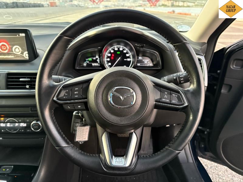 2016 Mazda Axela