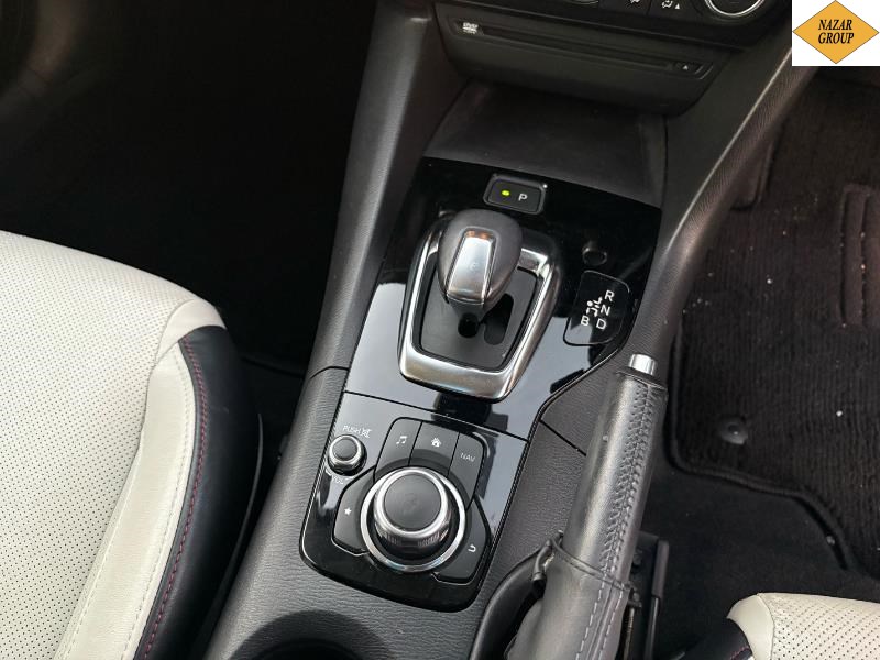 2016 Mazda Axela