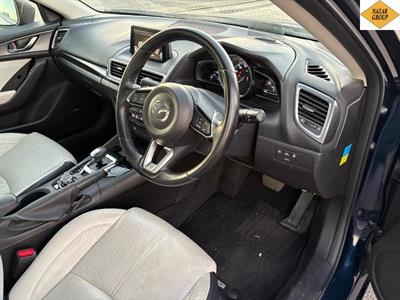 2016 Mazda Axela - Thumbnail