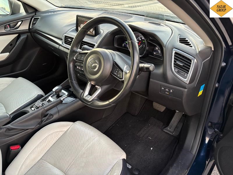 2016 Mazda Axela
