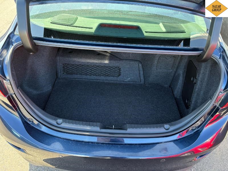 2016 Mazda Axela