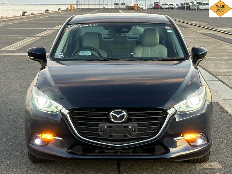 2016 Mazda Axela