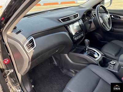 2017 Nissan X-Trail - Thumbnail