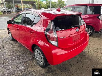 2016 Toyota Aqua - Thumbnail