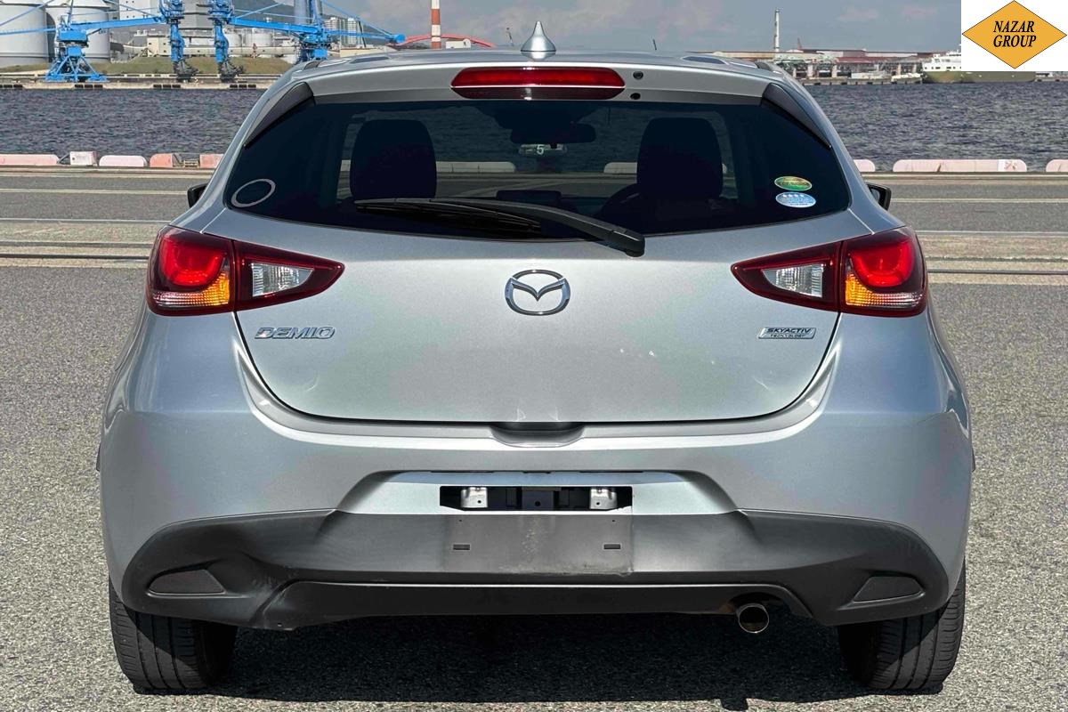 2017 Mazda Demio
