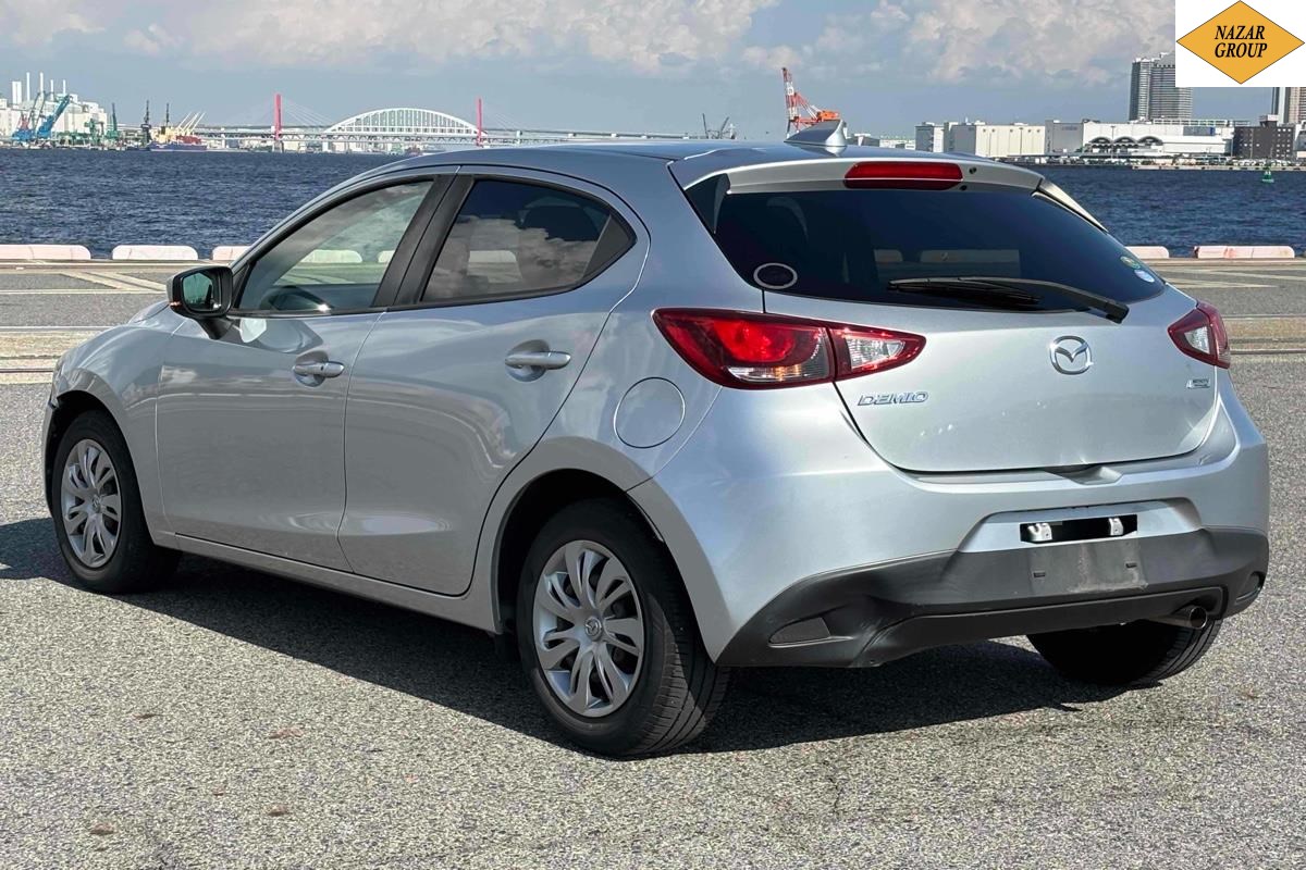2017 Mazda Demio