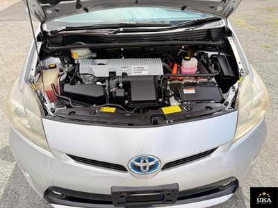 2013 Toyota Prius - Thumbnail