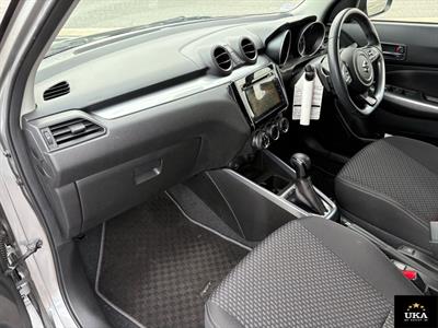 2017 Suzuki Swift - Thumbnail