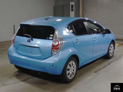 2013 Toyota Aqua - Thumbnail