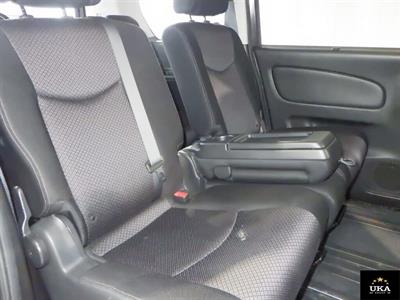 2013 Nissan Serena - Thumbnail