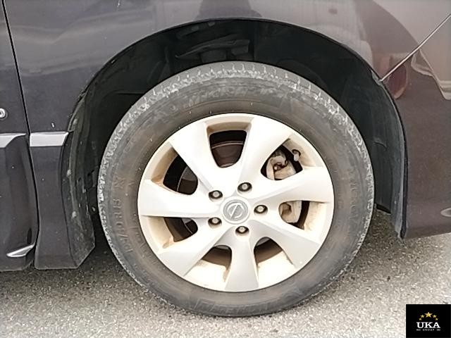 2013 Nissan Serena