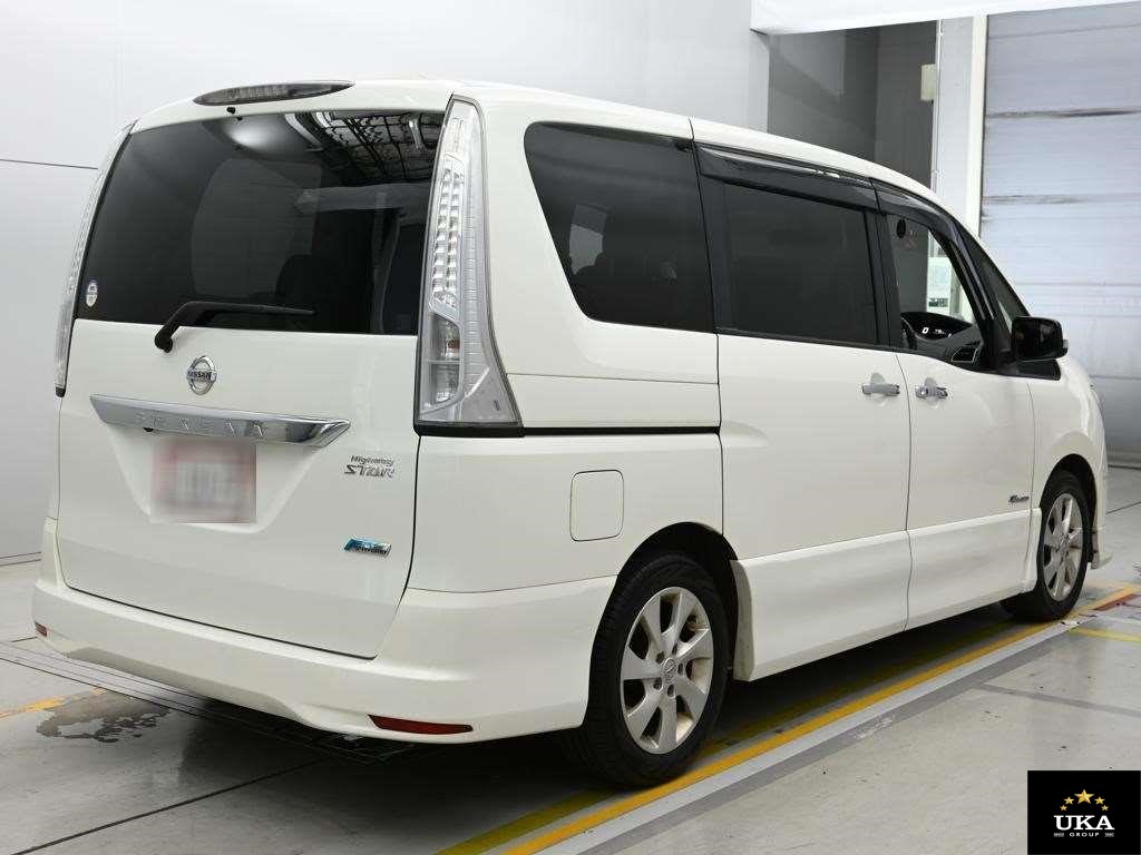 2013 Nissan Serena