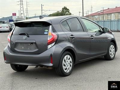 2018 Toyota Aqua - Thumbnail