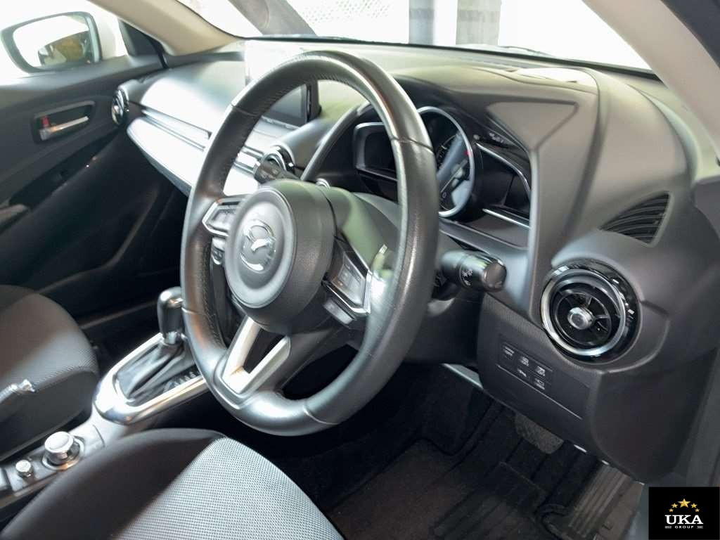 2017 Mazda Demio