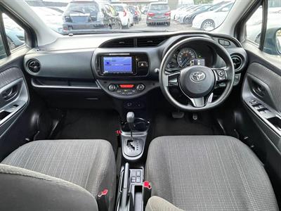 2020 Toyota Vitz - Thumbnail