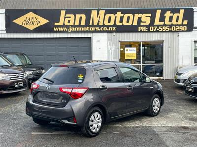 2020 Toyota Vitz - Thumbnail