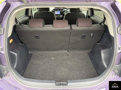 2018 Toyota Aqua - Thumbnail