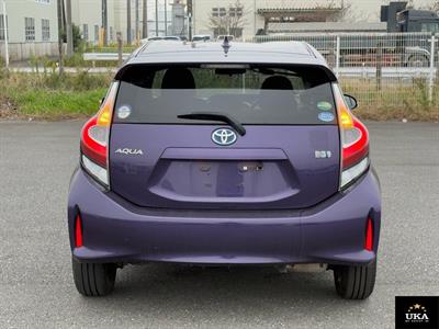 2018 Toyota Aqua - Thumbnail