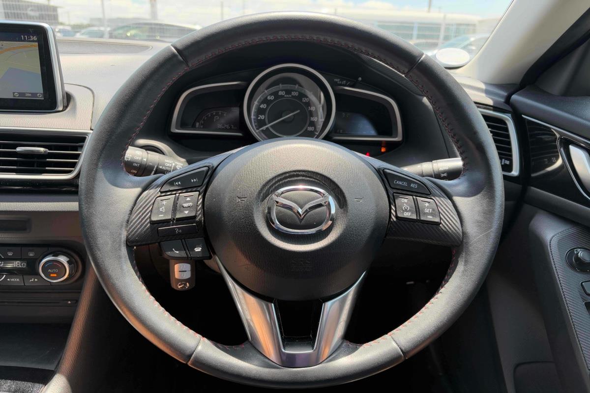 2014 Mazda Axela