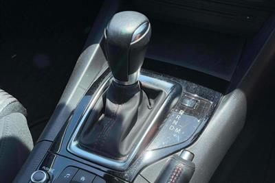 2014 Mazda Axela - Thumbnail