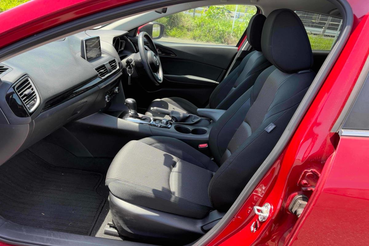 2014 Mazda Axela