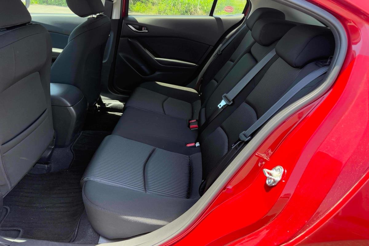 2014 Mazda Axela
