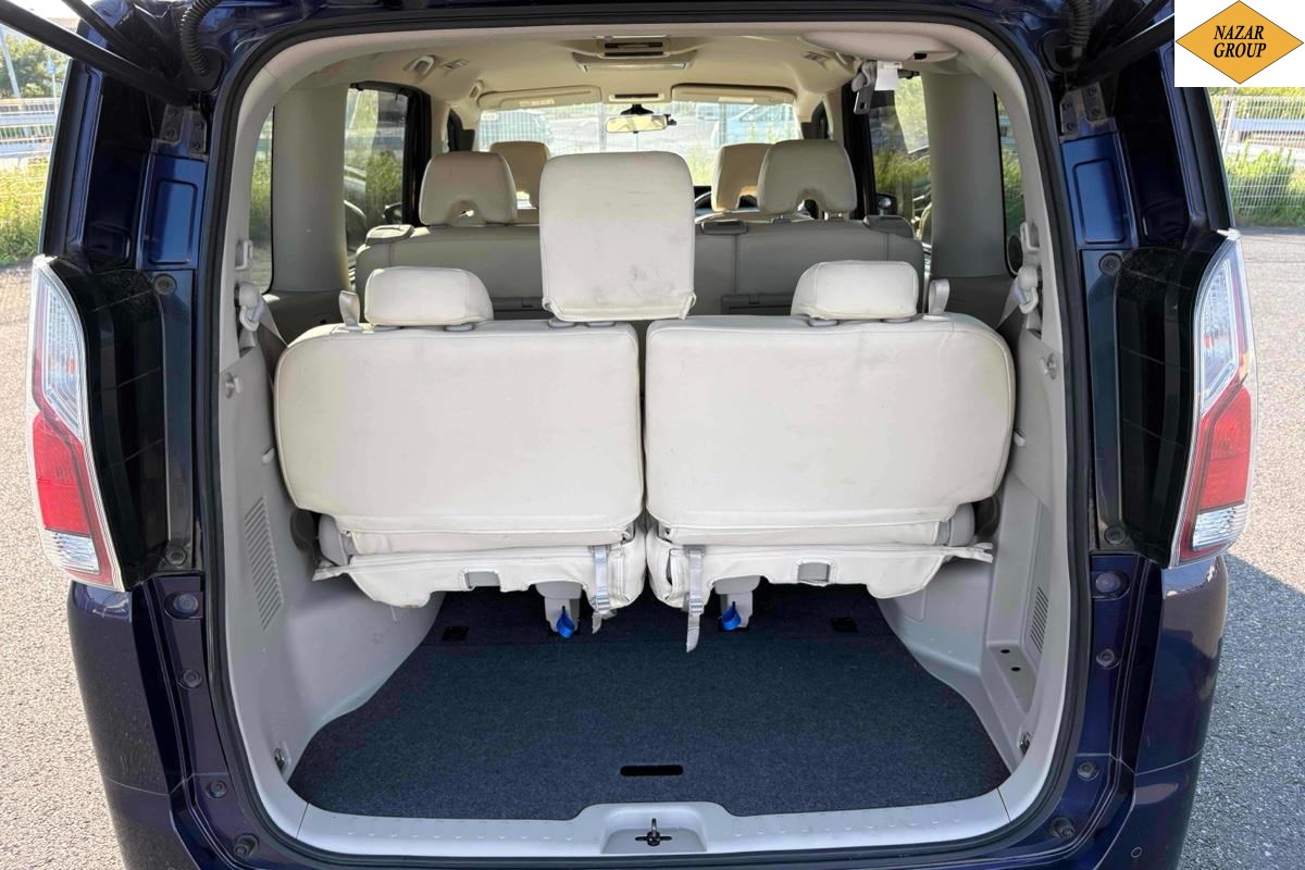 2017 Nissan Serena