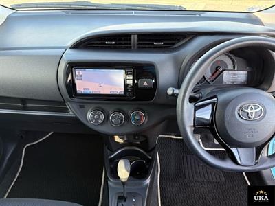 2016 Toyota Vitz - Thumbnail