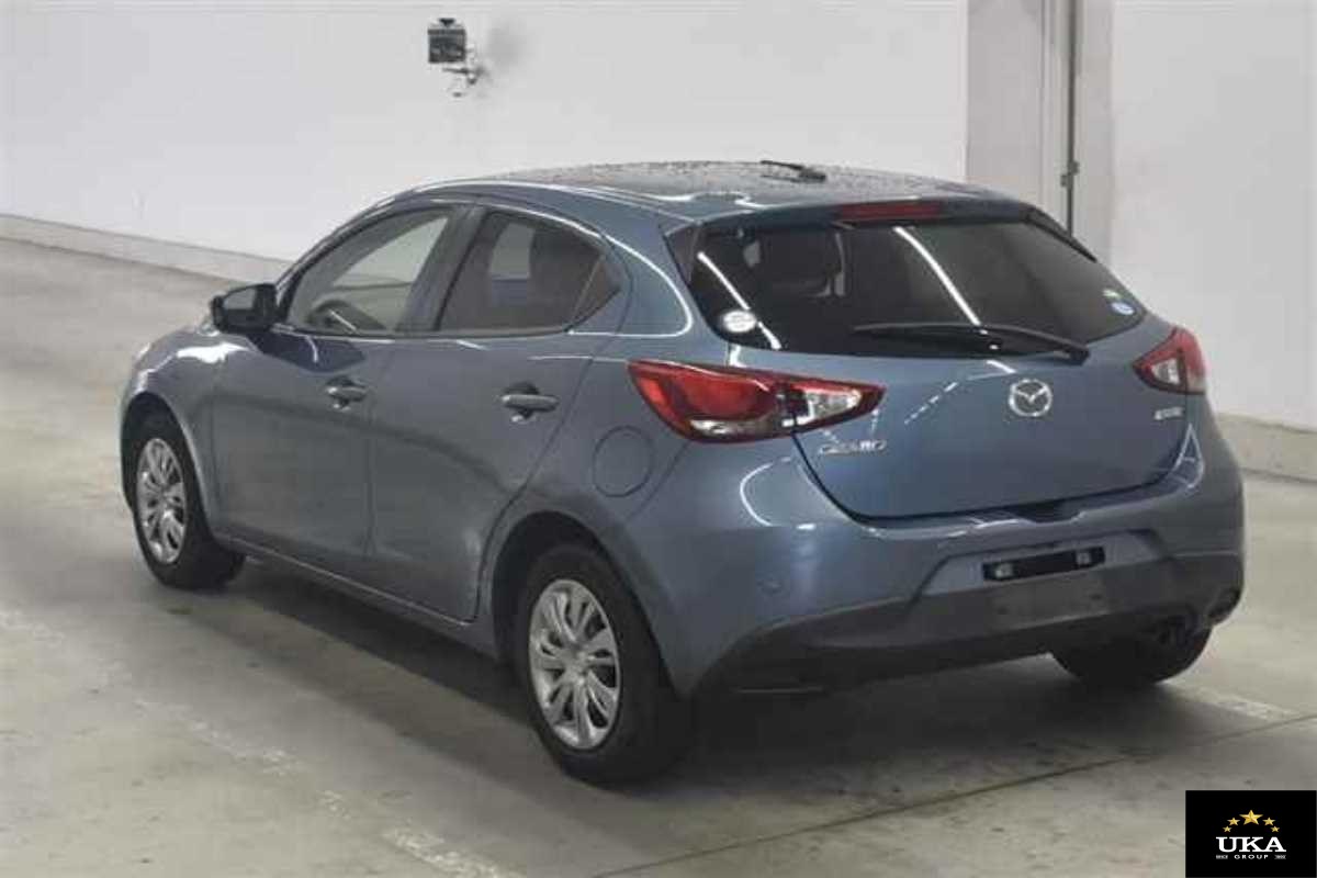 2016 Mazda Demio