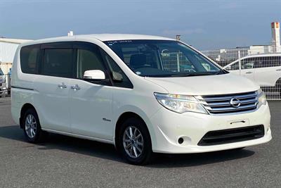 2015 Nissan Serena