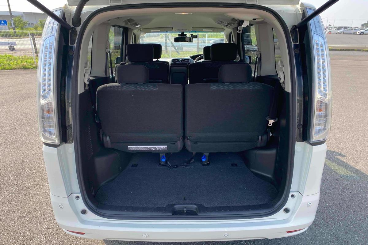 2015 Nissan Serena