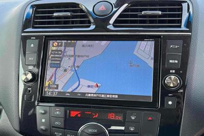 2014 Nissan Serena - Thumbnail