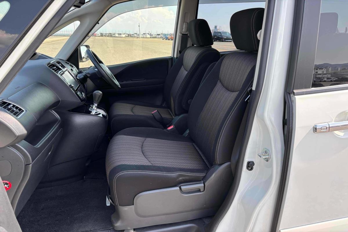 2014 Nissan Serena