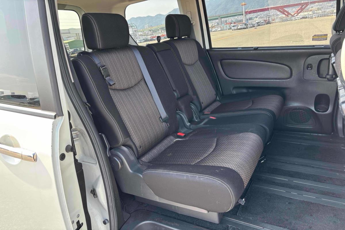 2014 Nissan Serena